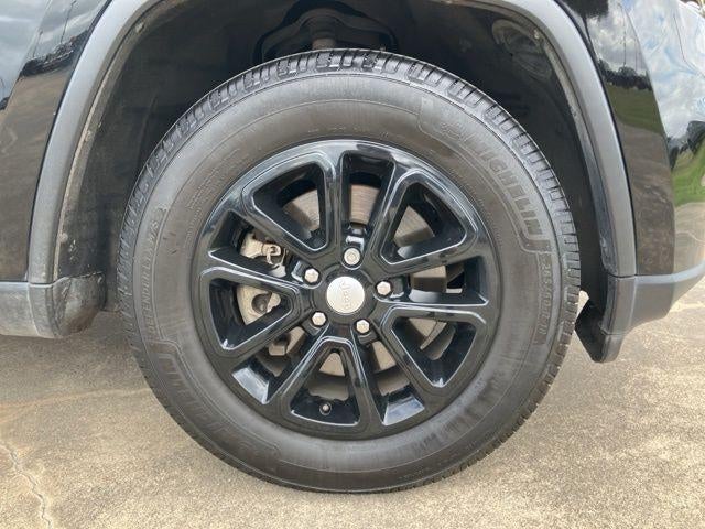 2021 Jeep Grand Cherokee Laredo E 4x2