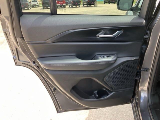 2025 Jeep Grand Cherokee Laredo 4x2