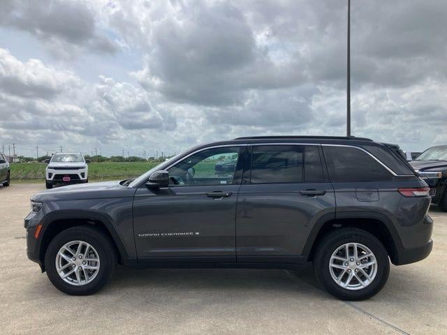2025 Jeep Grand Cherokee Laredo 4x2