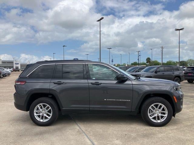2025 Jeep Grand Cherokee Laredo 4x2