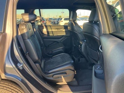 2024 Jeep Grand Cherokee L Altitude X 4x2