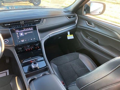 2024 Jeep Grand Cherokee L Altitude X 4x2