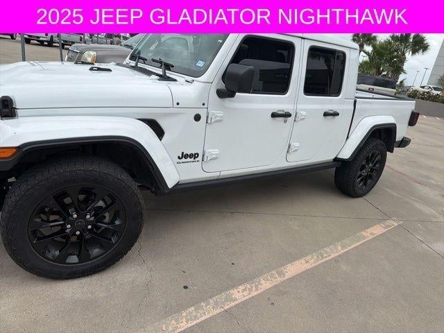 2025 Jeep Gladiator Nighthawk 4x4 *Ltd Avail*