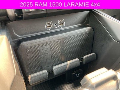 2025 RAM 1500 Laramie 4x4 Crew Cab 5'7" Box