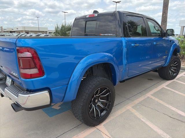2022 RAM 1500 Laramie 4x4 Crew Cab 5'7" Box