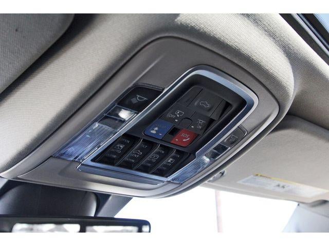 2022 RAM 1500 Laramie 4x4 Crew Cab 5'7" Box