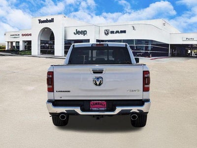 2022 RAM 1500 Laramie 4x4 Crew Cab 5'7" Box