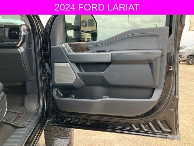 2024 Ford Super Duty F-250 SRW LARIAT 4WD Crew Cab 6.75' Box