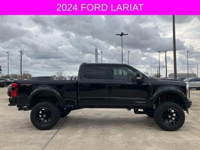 2024 Ford Super Duty F-250 SRW LARIAT 4WD Crew Cab 6.75' Box