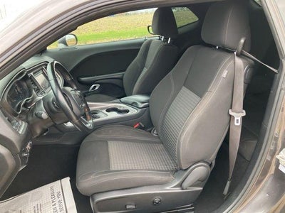 2021 Dodge Challenger SXT RWD