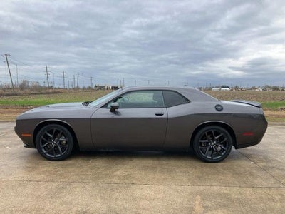 2021 Dodge Challenger SXT RWD