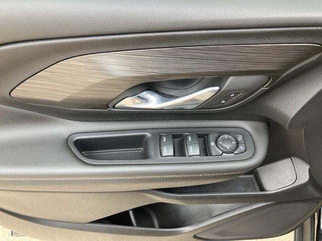 2023 GMC Terrain FWD 4dr SLE