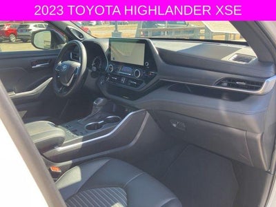 2023 Toyota Highlander L FWD (Natl)