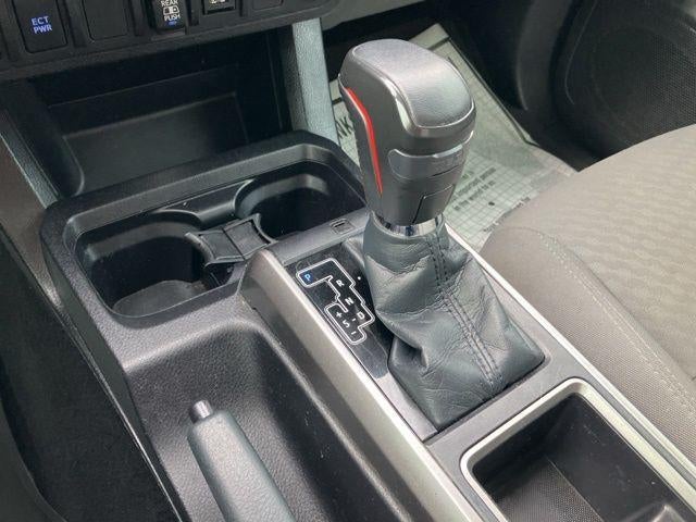 2021 Toyota Tacoma 2WD 2WD SR5 Double Cab 5' Bed V6 AT (GS)