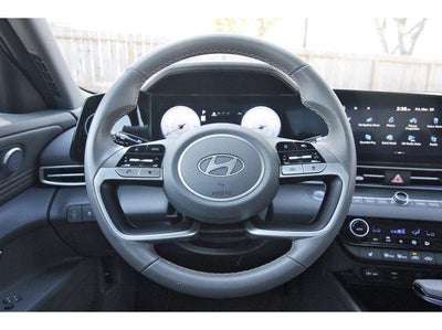 2025 Hyundai ELANTRA SEL Convenience IVT