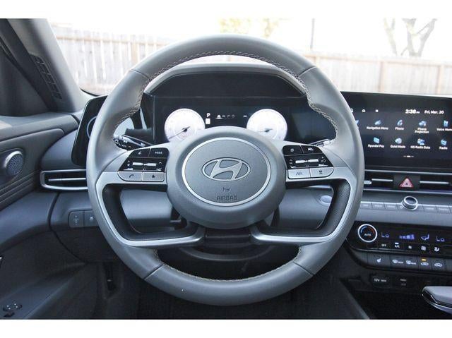 2025 Hyundai ELANTRA SEL Convenience IVT