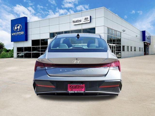 2025 Hyundai ELANTRA SEL Convenience IVT