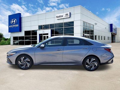 2025 Hyundai ELANTRA SEL Convenience IVT