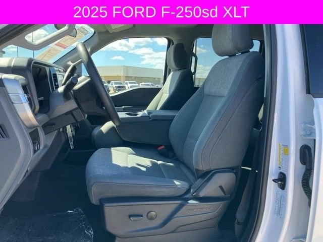 2025 Ford Super Duty F-250 SRW XL