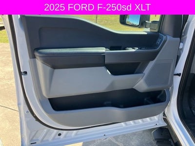 2025 Ford Super Duty F-250 SRW XL