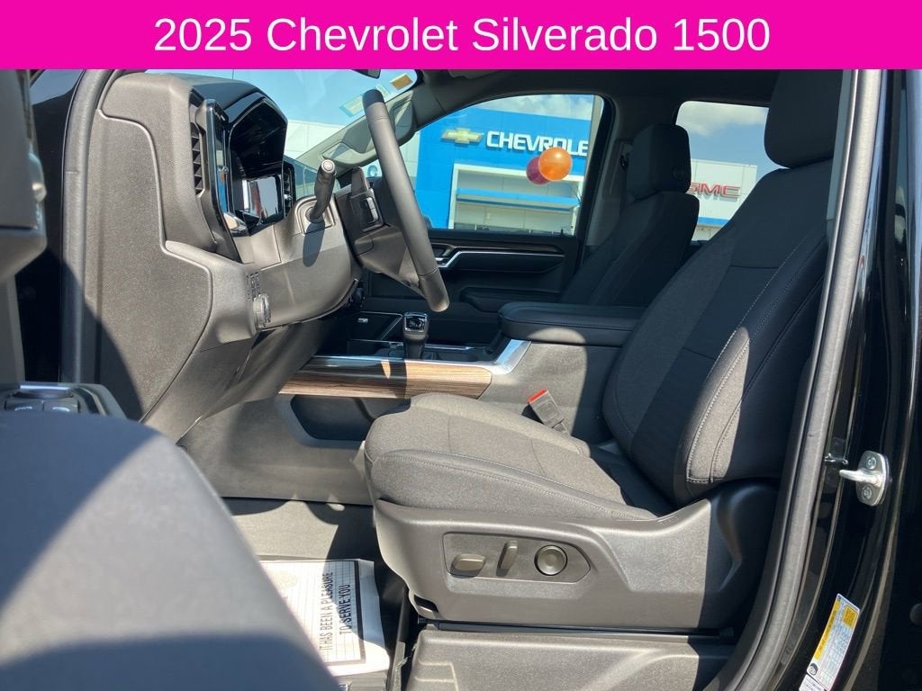 2025 Chevrolet Silverado 1500 RST