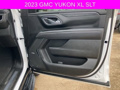 2023 GMC Yukon XL SLT