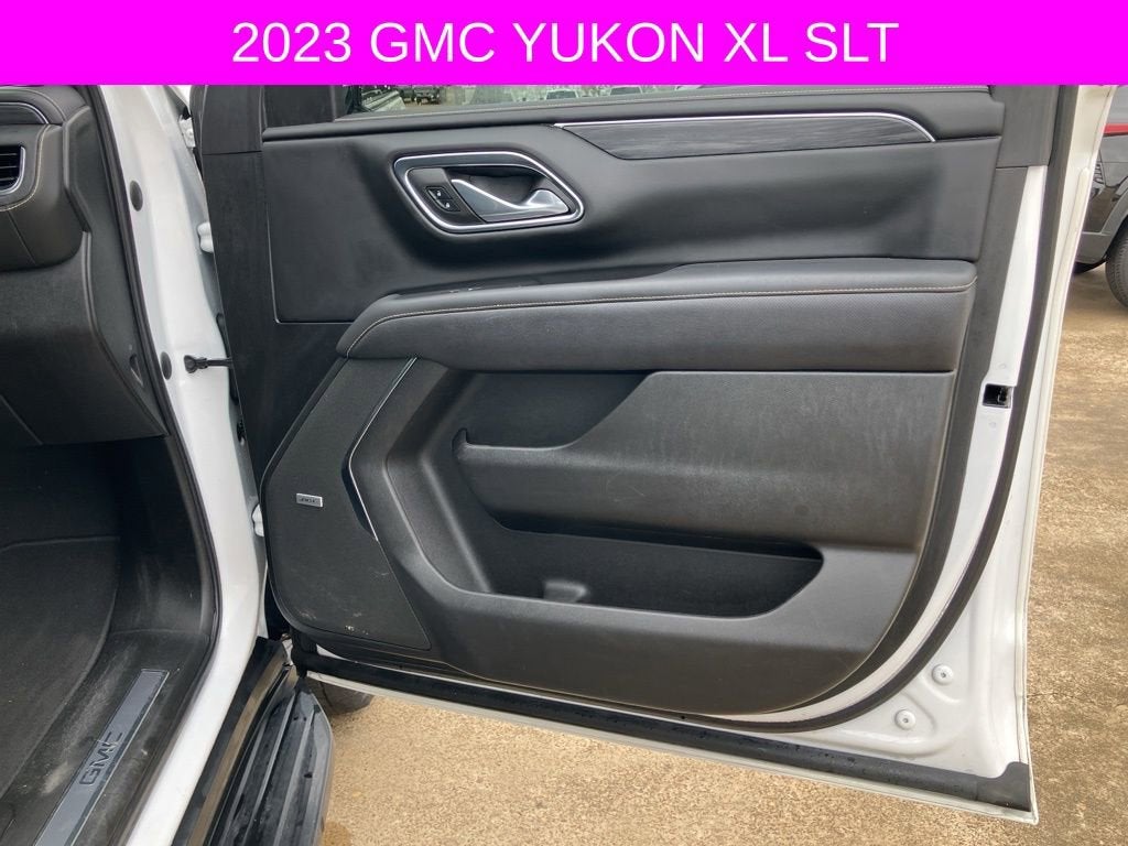 2023 GMC Yukon XL SLT
