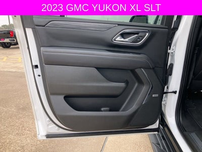 2023 GMC Yukon XL SLT