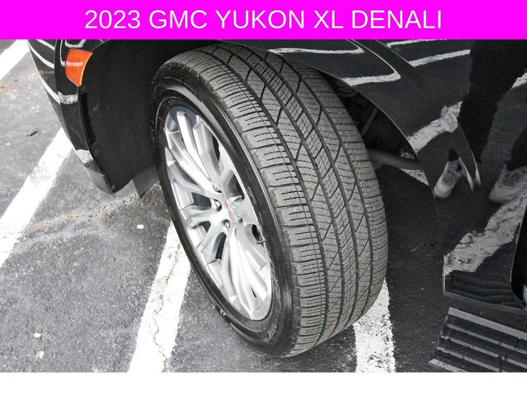 2023 GMC Yukon XL Denali