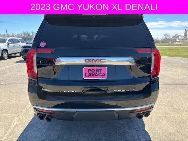 2023 GMC Yukon XL Denali