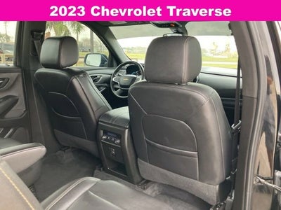 2023 Chevrolet Traverse LT Leather