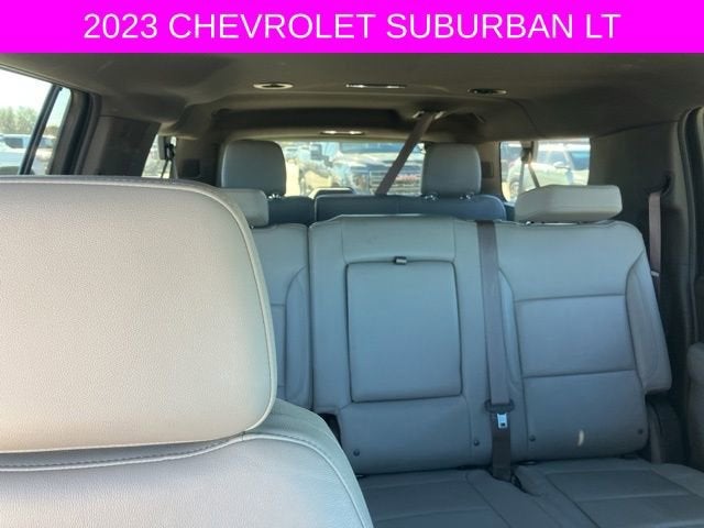 2023 Chevrolet Suburban LT