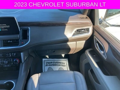 2023 Chevrolet Suburban LT