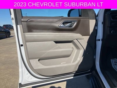 2023 Chevrolet Suburban LT
