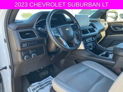 2023 Chevrolet Suburban LT