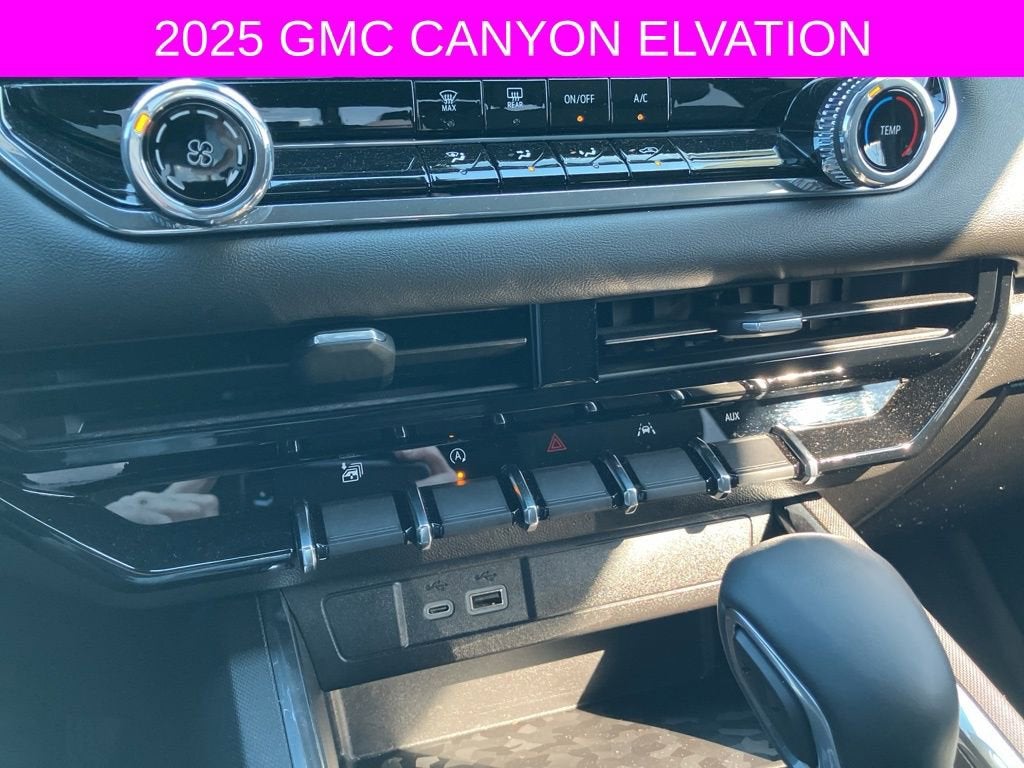2025 GMC Canyon Elevation