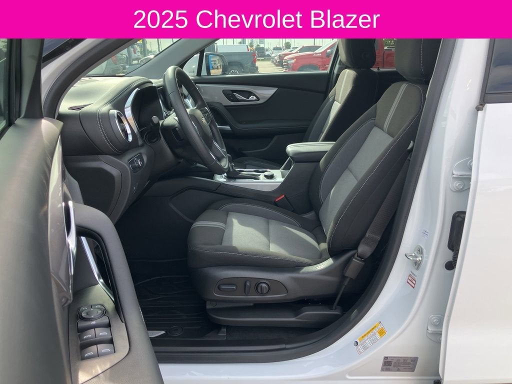 2025 Chevrolet Blazer 2LT