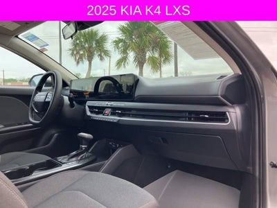 2025 Kia K4 LXS