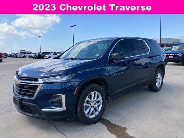 2023 Chevrolet Traverse LS