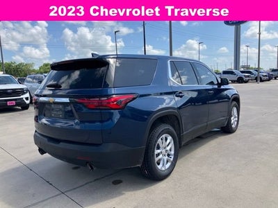 2023 Chevrolet Traverse LS