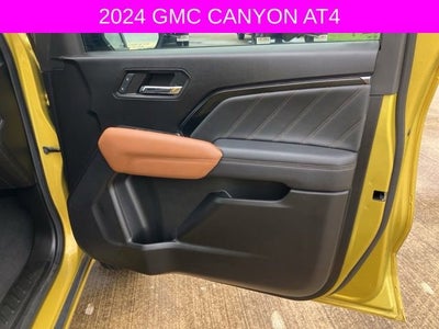 2024 GMC Canyon AT4