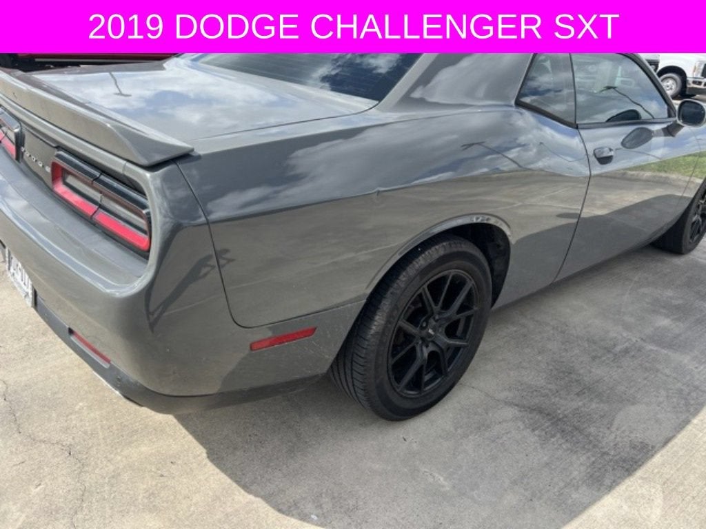 2019 Dodge Challenger SXT